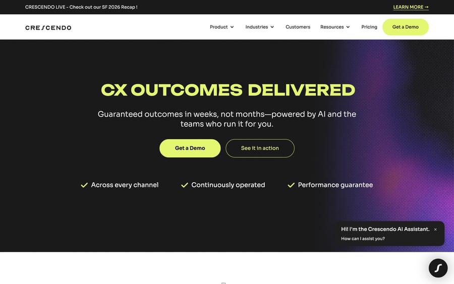 Crescendo's homepage, blending AI with human CX outcomes.