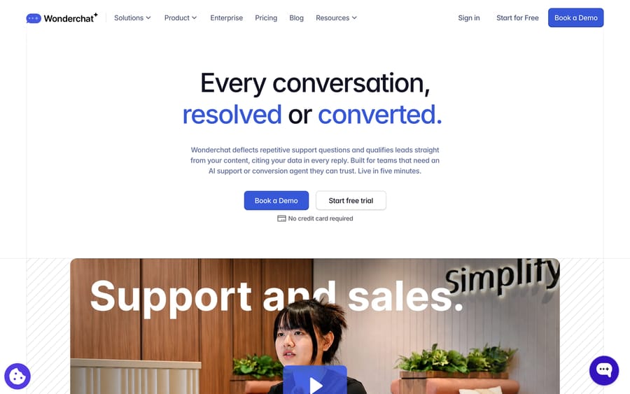 Wonderchat's homepage, headlined "Every conversation, resolved or converted."