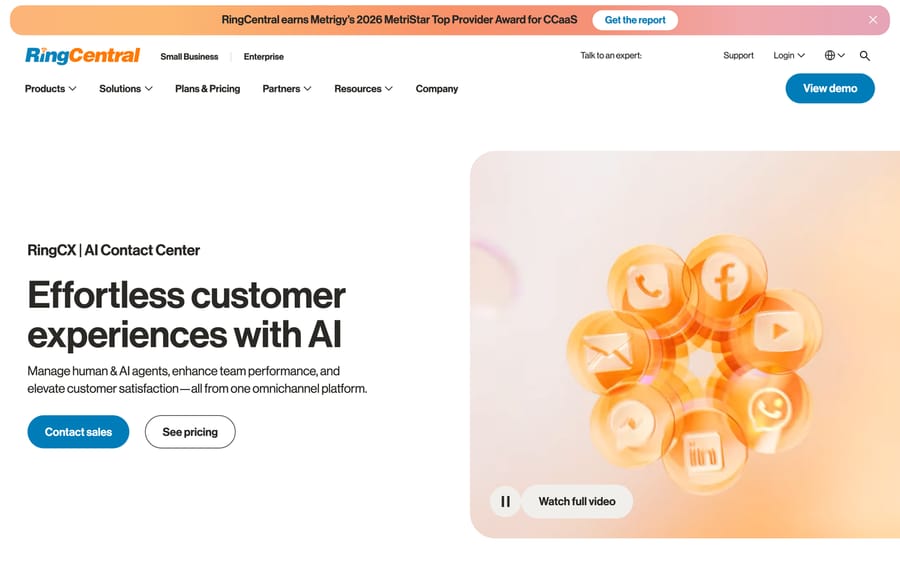 RingCentral's RingCX product page: "Effortless customer experiences with AI," an omnichannel AI contact center solution.